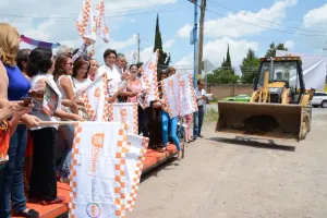 Inicia José Juan Espinosa obra en Momoxpan por 3 mdp