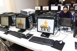 IEE, listo para captura de firmas de independientes