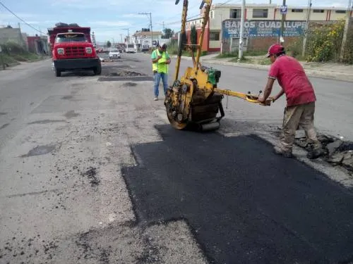 Con técnicas en frío y caliente las brigadas de Bachetón 3.0 reparan las calles de la Ciudad