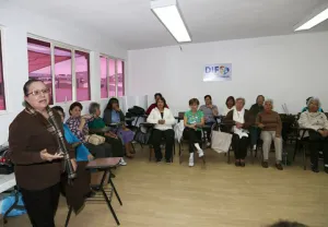 SMDIF trabaja para mejorar condiciones de vida de adultos mayores