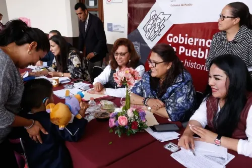 “El cambio se ve en Puebla”, resalta ama de casa al recibir apoyo para su hijo con discapacidad