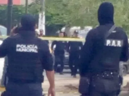 Asesinan a maestra en pleno desfile revolucionario