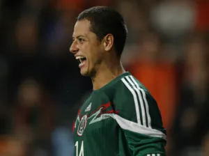 West Ham ofrecería 18 MDD por ‘Chicharito’