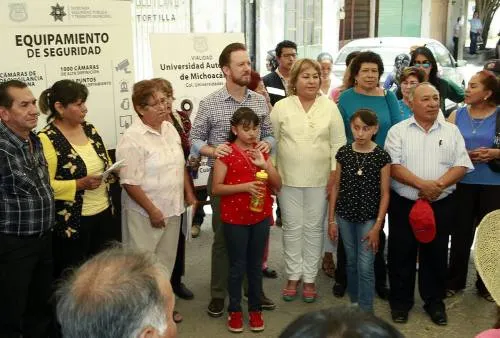 Banck y vecinos de la colonia Universidades trabajan a favor de la seguridad