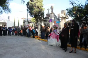 Realizan Concurso de Ofrendas La vida es un recuerdo