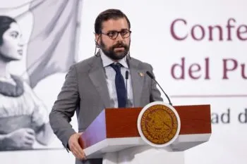 Definen Puebla y la federación ruta para basificación y abasto de medicamentos