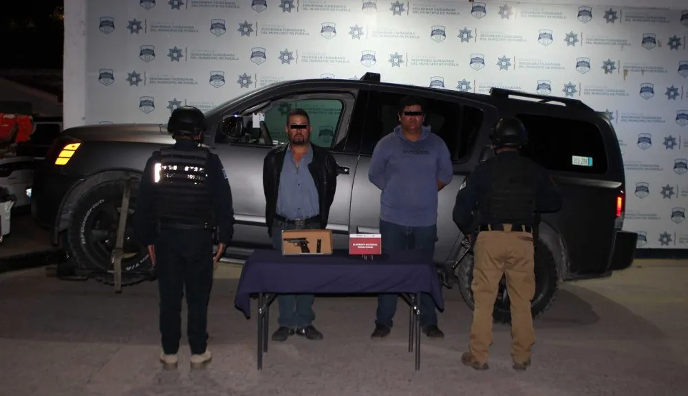 Detuvo SSC de Puebla a dos hombres por portación ilegal de arma de fuego
