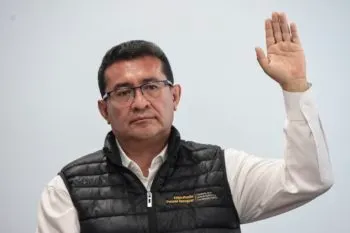 Pável Gaspar defiende concejos municipales de Acatlán, Esperanza y Tepeyahualco