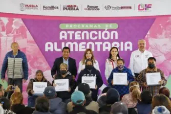 Coordinan SEDIF y SMDIF entrega de más de 2 mil 600 despensas en Puebla capital