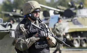 Denuncian complot para que intervención rusa en Crimea sea “legal”