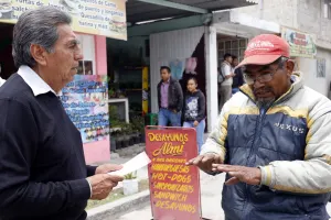 Quiroz Palacios expone propuestas a comerciantes de Atlixco