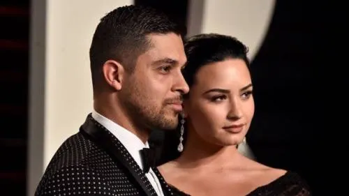 Tras la recaída de Demi Lovato, este exnovio se mantiene cerca de la cantante