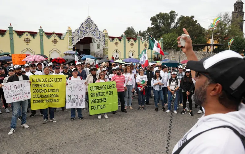 manif-trabajadores-poder-judicial-casa-aguayo