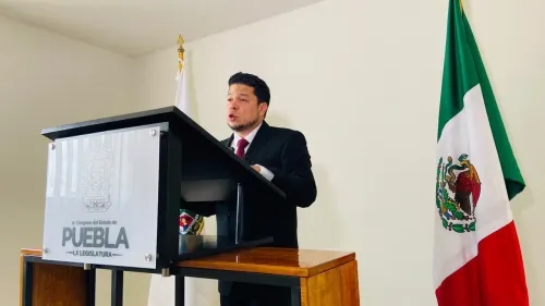 Por primera vez en el Congreso de Puebla existe verdadera libertad y democracia: Biestro