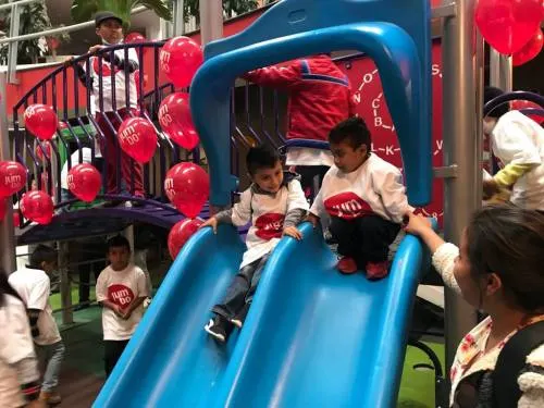 Jumbo abre sus puertas para mostrar proceso de producción y celebrar el Día del Niño
