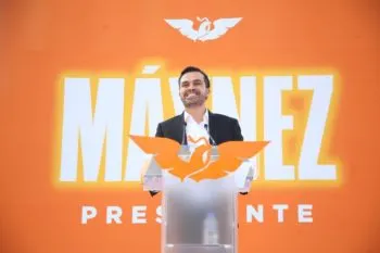 Jorge Álvarez Máynez se registró como candidato presidencial ante el INE 
