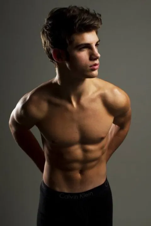 Este #MartesDeChicos te trajimos a los más guapos