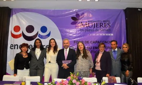 PES Puebla capacita a mujeres líderes de todo el estado