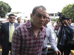 INE pedirá peritaje de la firma de Cuauhtémoc Blanco