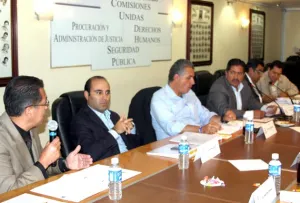 Aprueban comisiones unidas tres iniciativas del Ejecutivo
