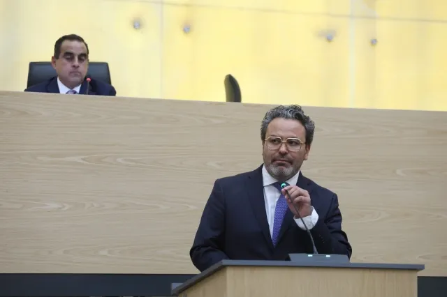 Roberto Zataráin Leal, diputado