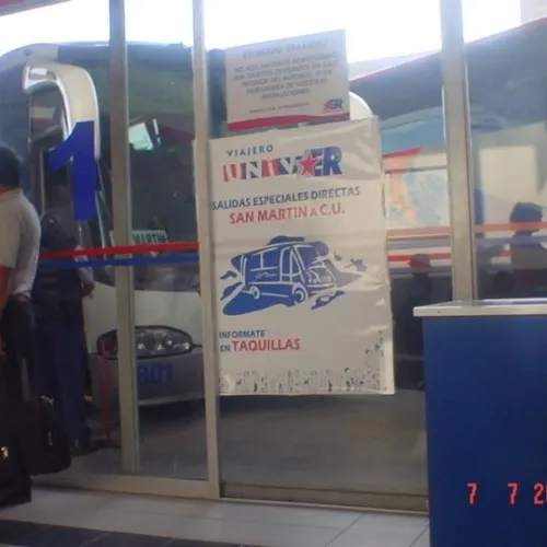 Asaltantes dan golpe a usuarios de Estrella Roja en terminal Texmelucan