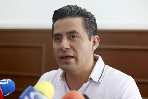 Auguran desbandada en el PAN