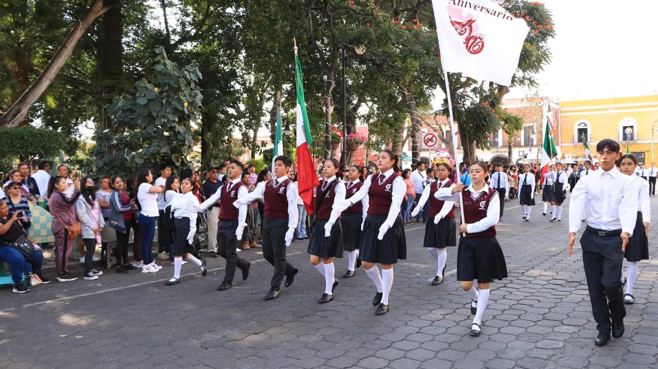 Ariadna Ayala convoca a participar en el desfile cívico por el CXV aniversario de la Revolución Mexicana en Atlixco
