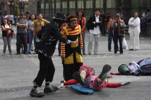Artistas urbanos deberán pagar 37 pesos por día para ubicarse en el CH, informa regidor