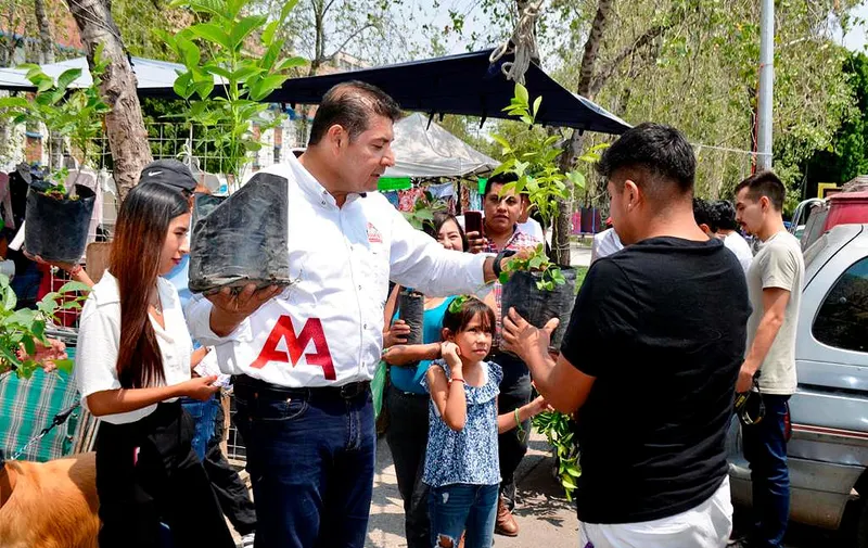 alejandro-armenta-arboles-frutales-sembremos-esperanza