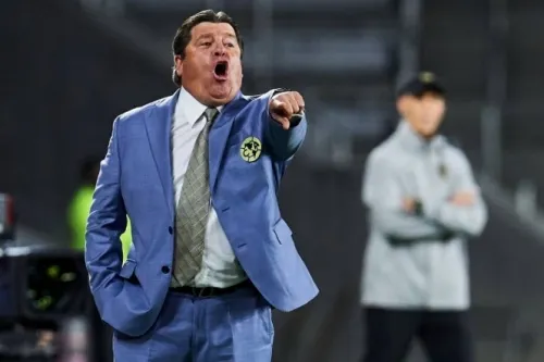 Miguel Herrera es destituido de la dirección técnica del América