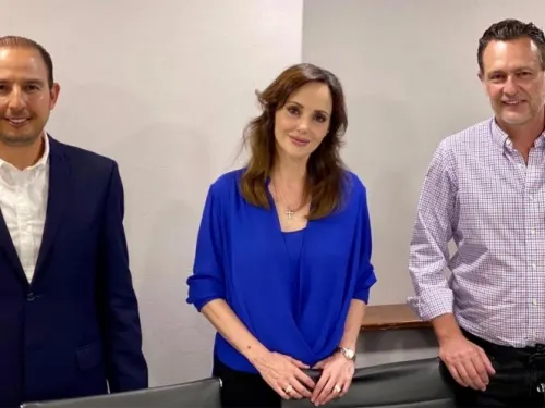 Avalan en Senado cambio de bancada de Lilly Téllez y José Enriquez
