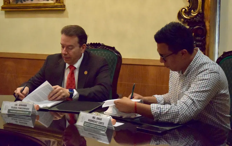 Firman convenio la Escuela Libre de Derecho de Puebla y el Organismo Operador del Servicio de Limpia