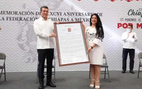 Encabeza Rutilio Escandón conmemoración del 196 Aniversario de la Federación de Chiapas a México
