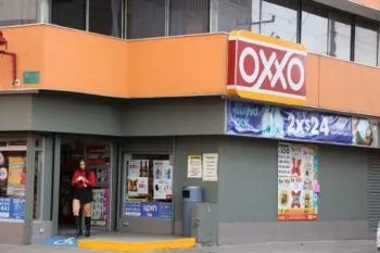 Ayuntamiento de Puebla pone en marcha estrategia Punto Seguro para mujeres en tiendas Oxxo