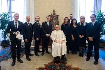 El papa Francisco bendijo el manto de la Virgen de Talpa: símbolo de fe y esperanza para millones de mexicanos