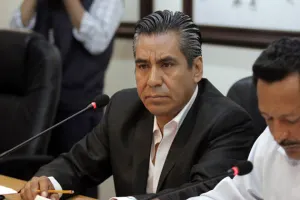 Importante evitar comida chatarra afuera de escuelas: Cirilo Salas