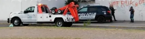 Por ir a exceso de velocidad, policías casi atropellan a niños en Los Héroes