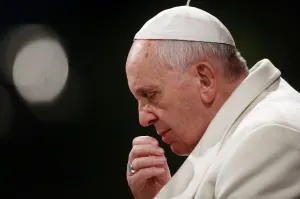 Pide Papa serenidad ante filtraciones financieras en el Vaticano
