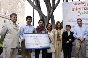 Ayuntamiento entrega premios de Miradas del Festival Internacional 5 de Mayo