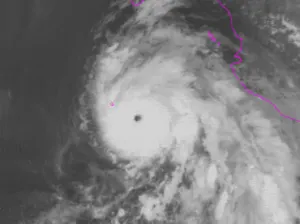 Cierran navegación en Cabo San Lucas por ‘Dolores’