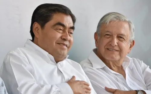 Celebra AMLO buen estado de salud de Barbosa