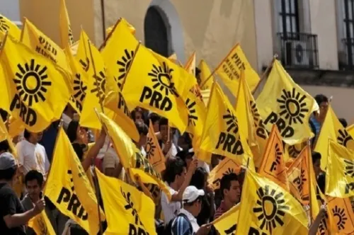 Pide el PRD diálogo con el Gobierno, pero ya no representa a nada y a nadie