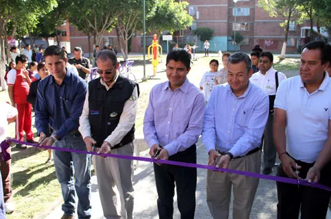 Eduardo Rivera da continuidad a La Unidad Habitacional que Queremos, en Agua Santa
