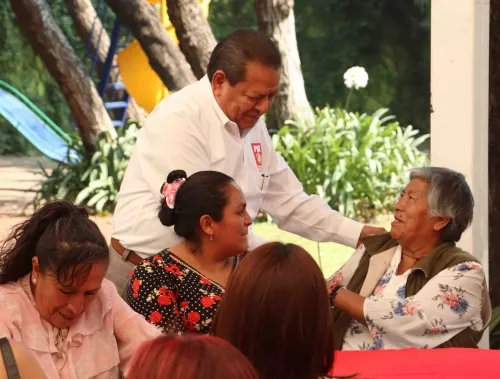 PSI gana terreno en la capital; Carlos Navarro se reunió con mujeres líderes