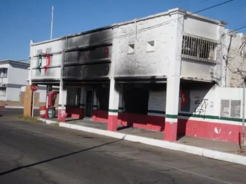 Anarquistas quemaron las oficinas del PRI en Sonora