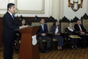 Rivera defiende ausencia del ayuntamiento por 189 días en viajes de trabajo