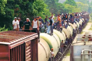 Refuerza Migración operativos en las rutas de La Bestia