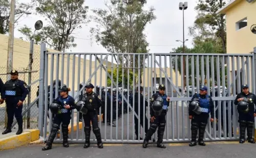 Giran orden de aprehensión contra exesposo de Abril Pérez