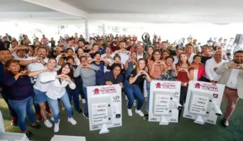 Gobierno de Puebla entrega 100 alarmas vecinales en San Jerónimo Caleras